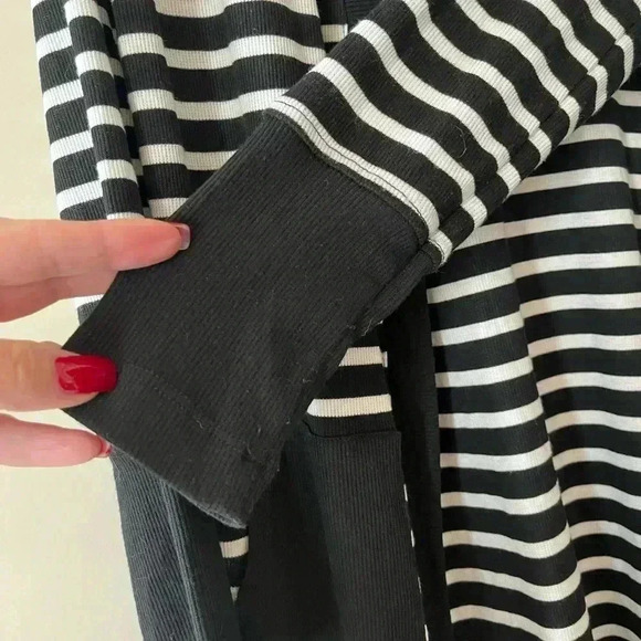 Workshop Black & White Striped Cardigan Women’s size Small - Picture 8 of 13